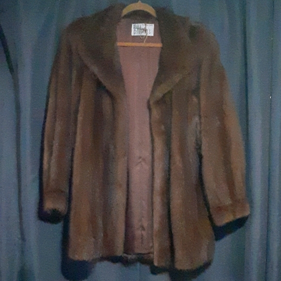 Fashion Furs B. Martins Fur Coat - Picture 1 of 9